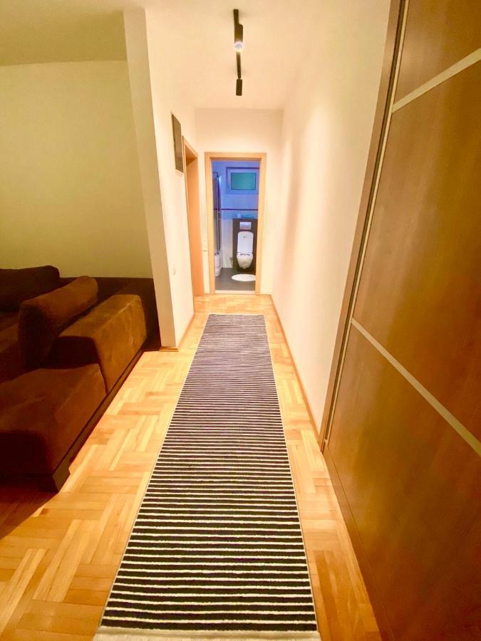 My Place プリシュティナ エクステリア 写真